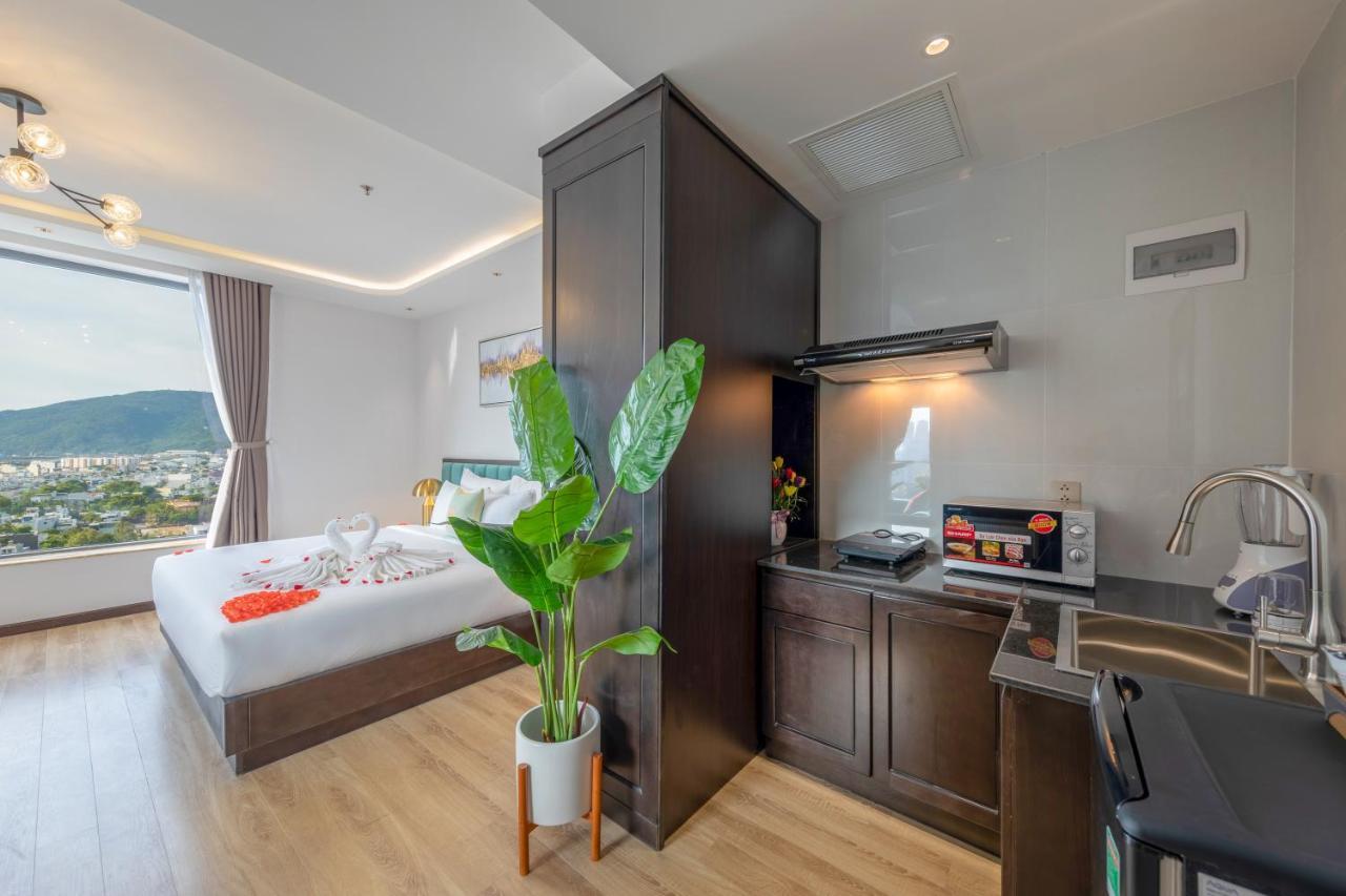 Cordial Grand Hotel Da Nang Beach - Infinity Rooftop Pool Exterior foto